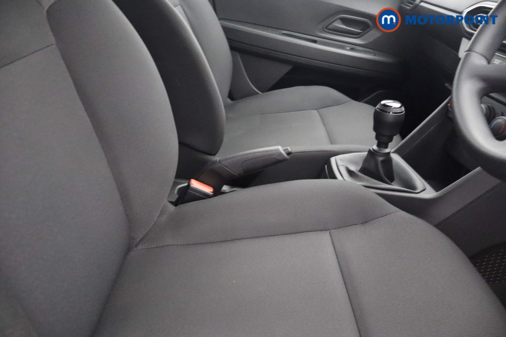 Dacia Sandero Essential Manual Petrol Hatchback - Stock Number (1648107) - 9th supplementary image