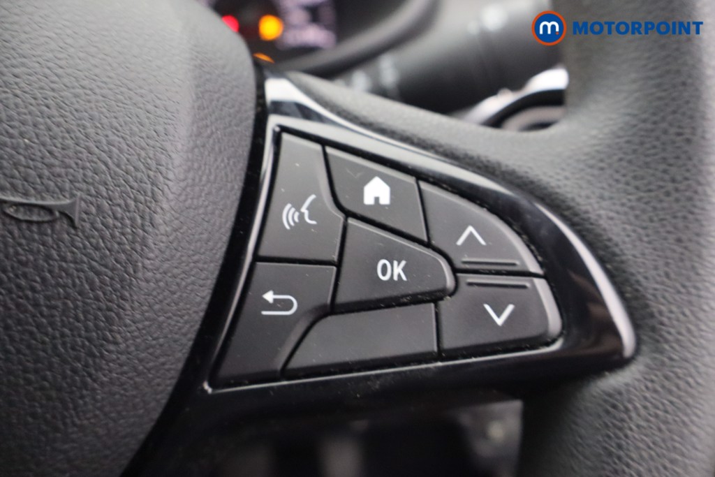 Dacia Sandero Essential Manual Petrol Hatchback - Stock Number (1648107) - 10th supplementary image