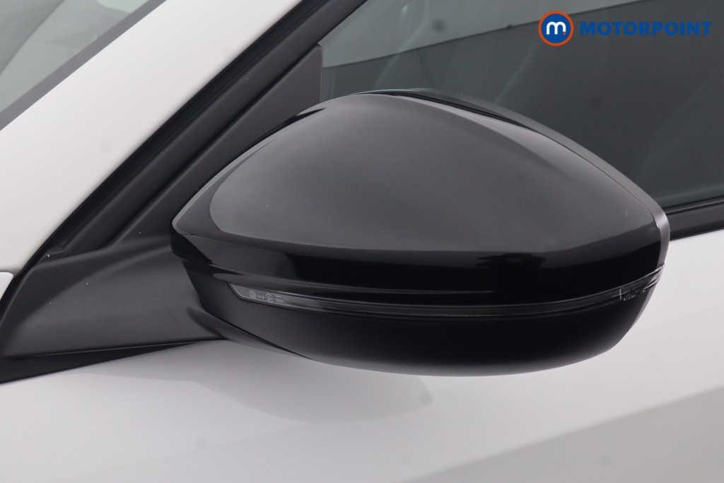 Peugeot 208 GT Manual Petrol Hatchback - Stock Number (1649470) - 32nd supplementary image
