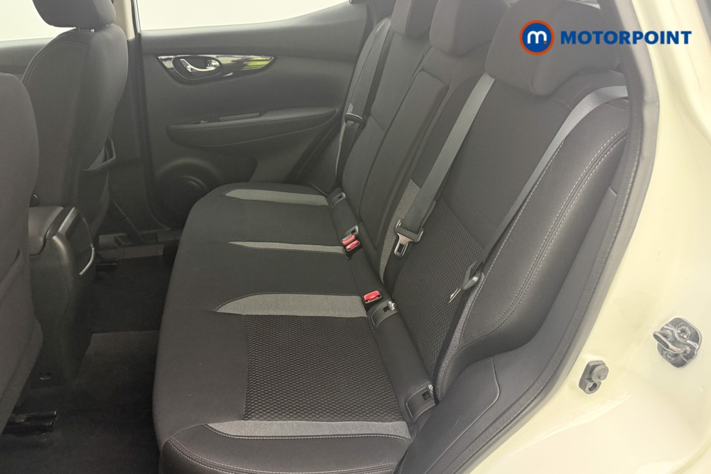 Nissan Qashqai Acenta Premium Manual Petrol SUV - Stock Number (1656504) - 8th supplementary image