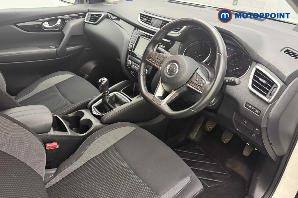 Nissan Qashqai Acenta Premium Manual Petrol SUV - Stock Number (1656504) - 17th supplementary image