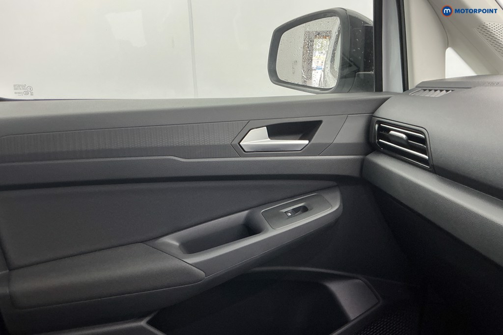 Ford Transit Connect Limited Automatic Petrol Plug-In Hybrid Panel Van - Stock Number (1656602) - 16th supplementary image