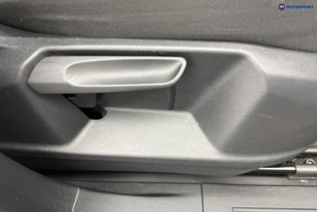 Ford Transit Connect Limited Automatic Petrol Plug-In Hybrid Panel Van - Stock Number (1656602) - 20th supplementary image