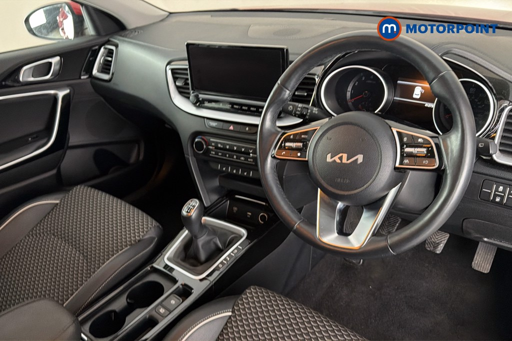 KIA Xceed 3 Manual Petrol Hatchback - Stock Number (1657559) - 2nd supplementary image