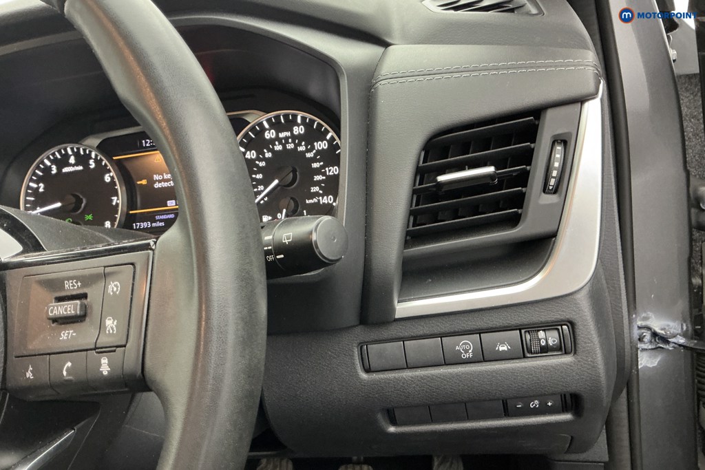 Nissan Qashqai Acenta Premium Manual Petrol SUV - Stock Number (1662363) - 22nd supplementary image