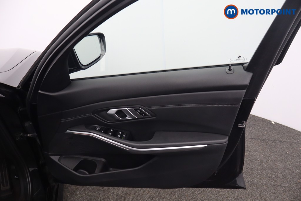 BMW 3 Series M Sport Automatic Petrol Saloon - Stock Number (1663012) - 9th supplementary image