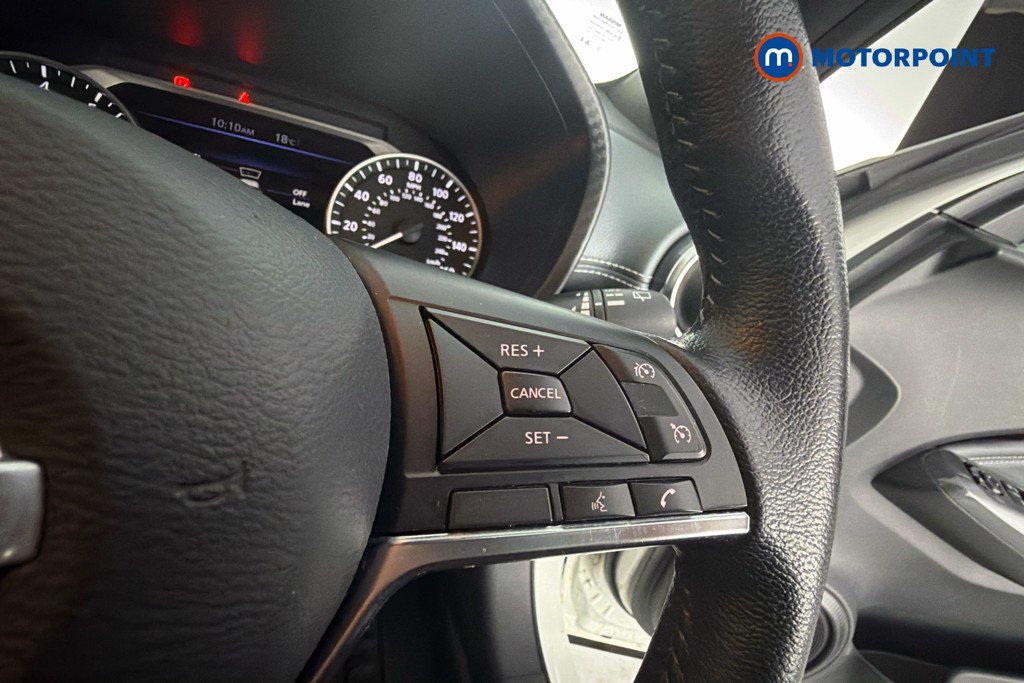 Nissan Juke N-Connecta Manual Petrol SUV - Stock Number (1664025) - 4th supplementary image