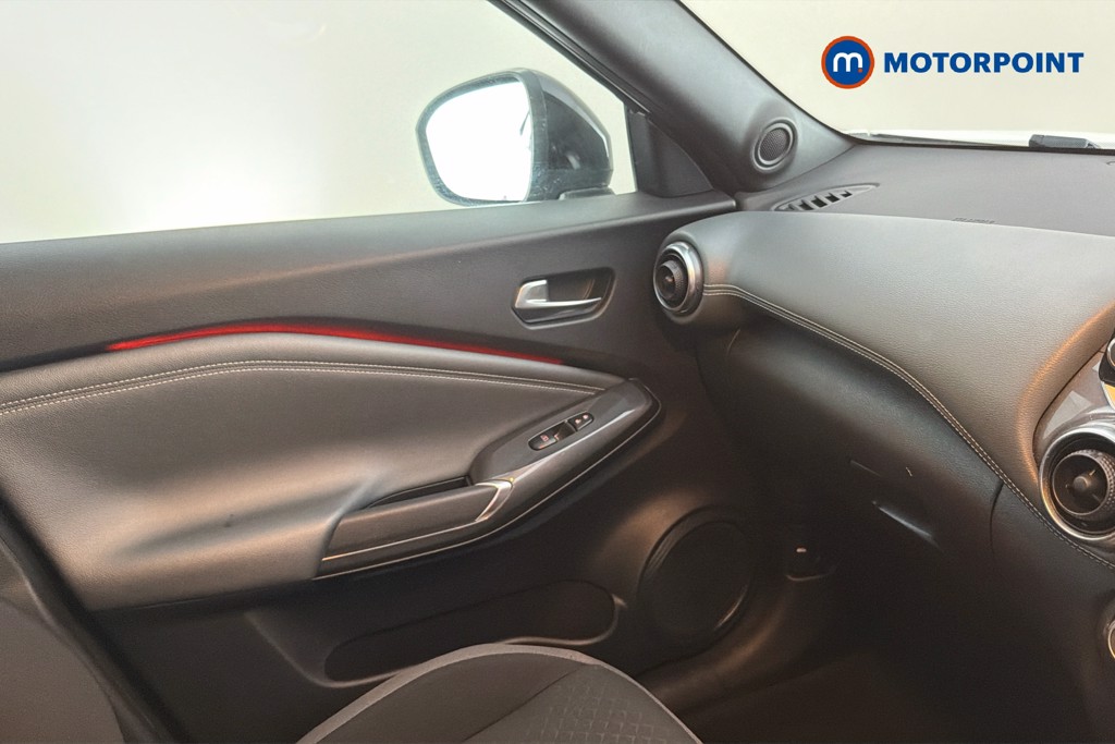 Nissan Juke N-Connecta Manual Petrol SUV - Stock Number (1664025) - 11th supplementary image