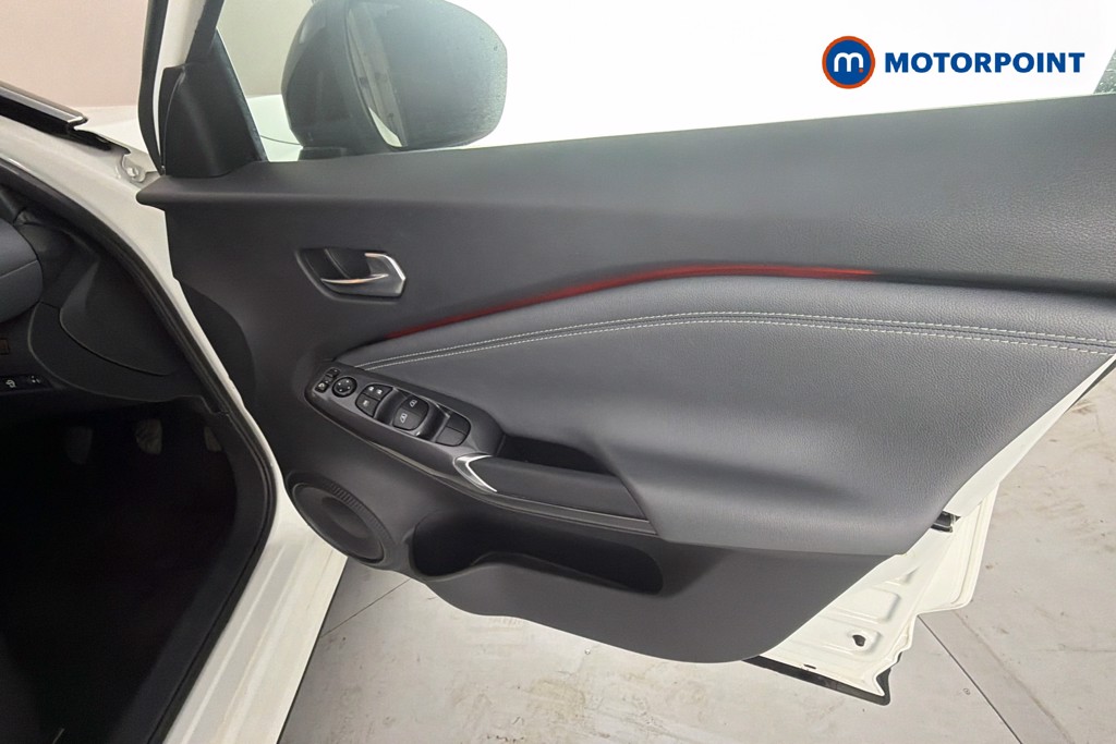Nissan Juke N-Connecta Manual Petrol SUV - Stock Number (1664025) - 19th supplementary image