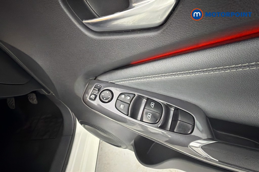 Nissan Juke N-Connecta Manual Petrol SUV - Stock Number (1664025) - 20th supplementary image
