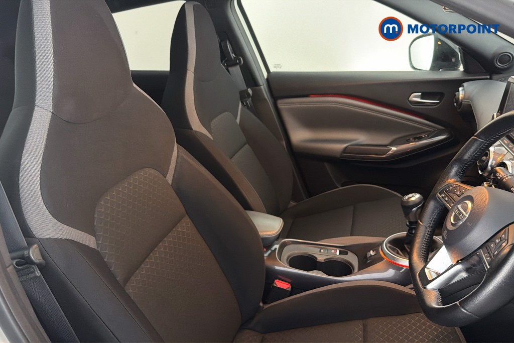 Nissan Juke N-Connecta Manual Petrol SUV - Stock Number (1664025) - 22nd supplementary image