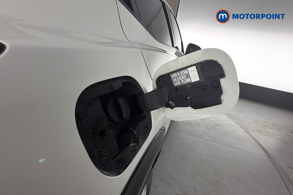 Nissan Juke N-Connecta Manual Petrol SUV - Stock Number (1664025) - 41st supplementary image