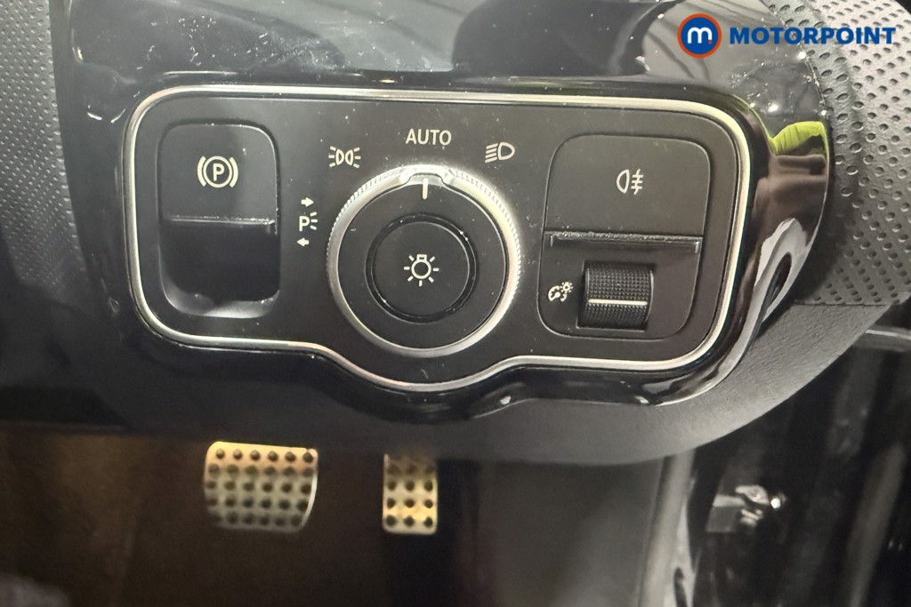 Mercedes-Benz A Class Amg Line Automatic Petrol Saloon - Stock Number (1665160) - 23rd supplementary image