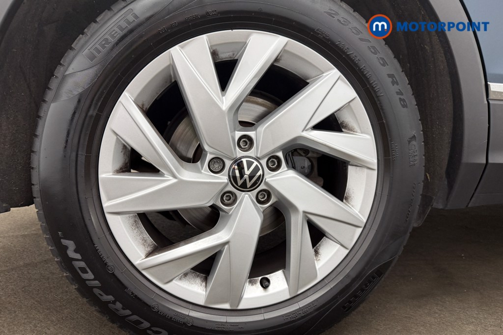 Volkswagen Tiguan Life Automatic Petrol SUV - Stock Number (1665399) - 10th supplementary image