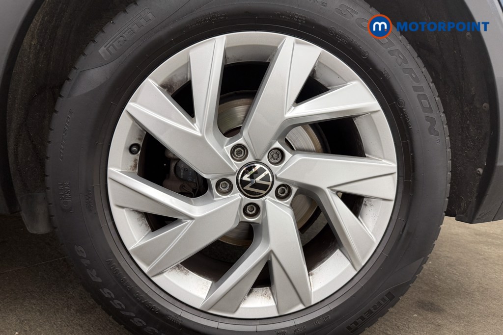 Volkswagen Tiguan Life Automatic Petrol SUV - Stock Number (1665399) - 13th supplementary image