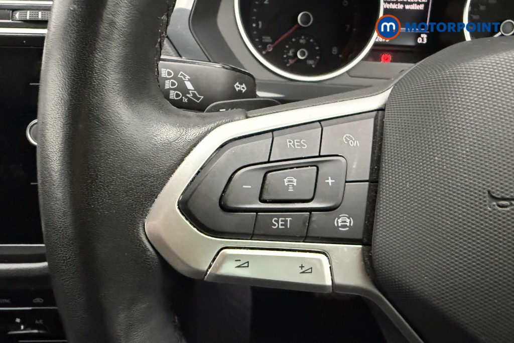 Volkswagen Tiguan Life Automatic Petrol SUV - Stock Number (1665399) - 14th supplementary image