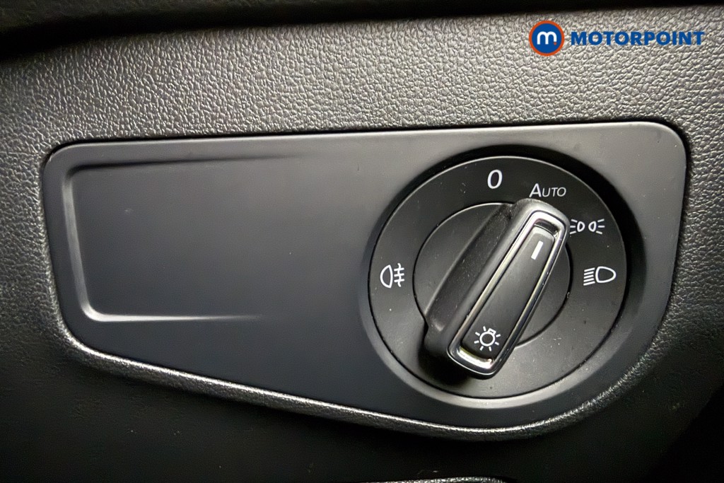 Volkswagen Tiguan Life Automatic Petrol SUV - Stock Number (1665399) - 17th supplementary image