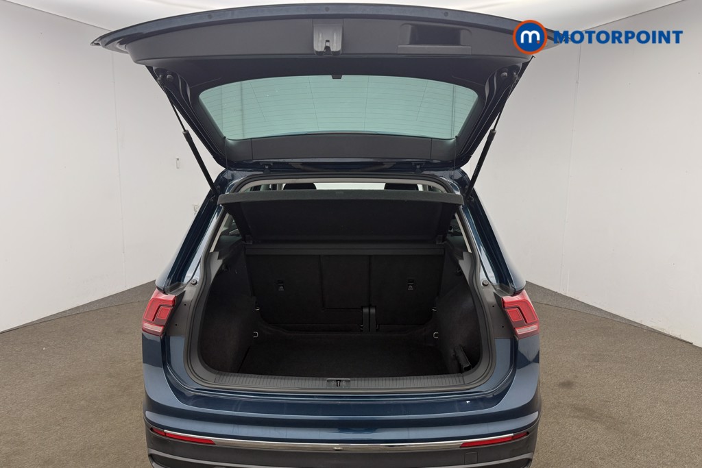Volkswagen Tiguan Life Automatic Petrol SUV - Stock Number (1665399) - 22nd supplementary image