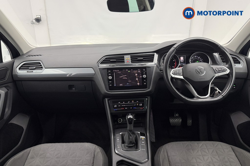 Volkswagen Tiguan Life Automatic Petrol SUV - Stock Number (1665399) - 1st supplementary image