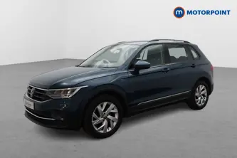 Volkswagen Tiguan Life Automatic Petrol SUV - Stock Number (1665399) - Passenger side front corner