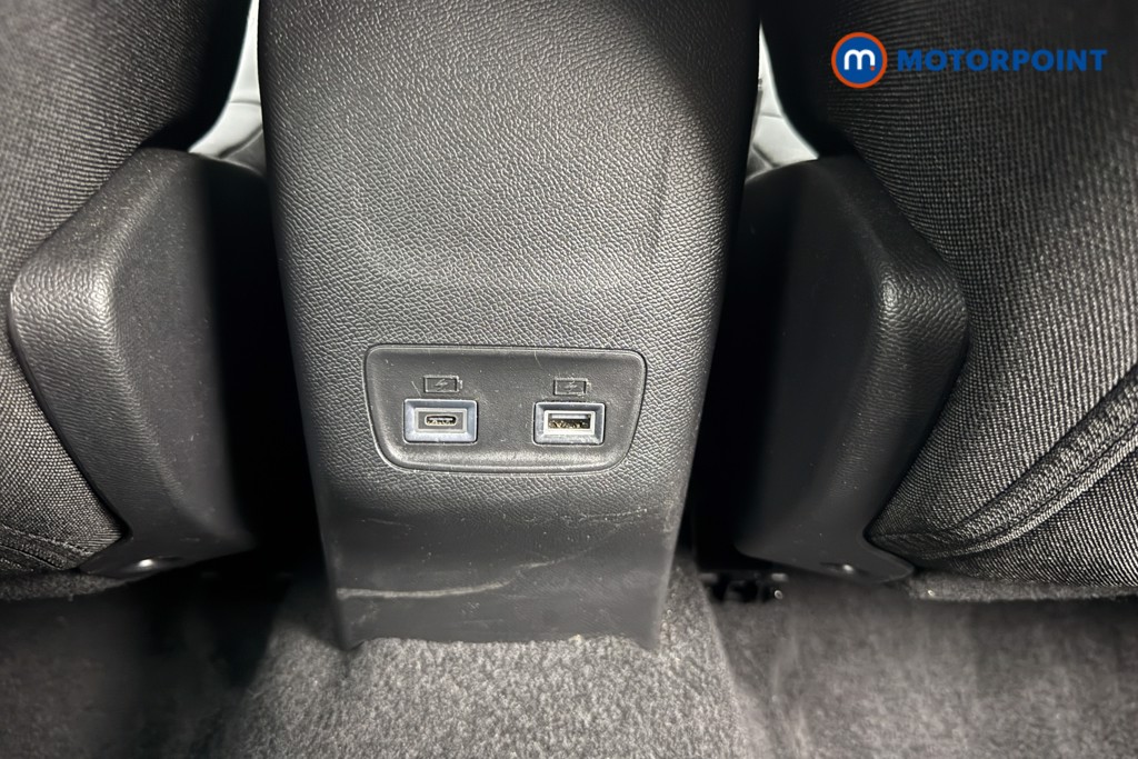 Peugeot 2008 Allure Manual Petrol SUV - Stock Number (1665929) - 19th supplementary image
