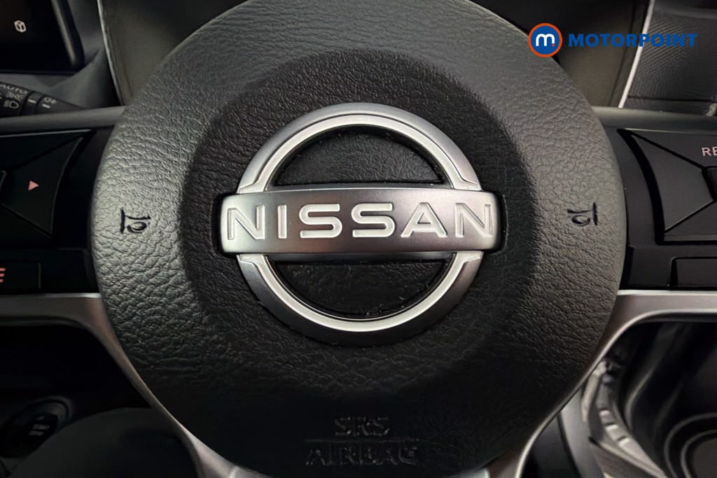 Nissan Juke N-Connecta Automatic Petrol-Electric Hybrid SUV - Stock Number (1666049) - 5th supplementary image
