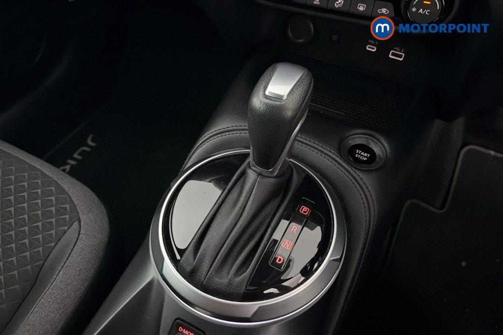 Nissan Juke N-Connecta Automatic Petrol-Electric Hybrid SUV - Stock Number (1666049) - 15th supplementary image