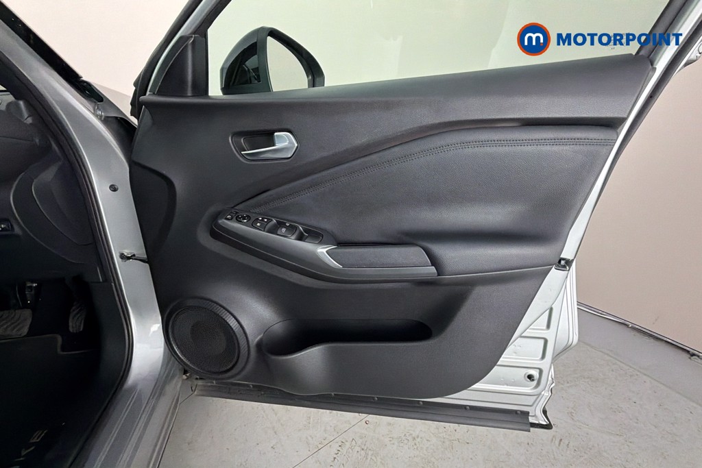 Nissan Juke N-Connecta Automatic Petrol-Electric Hybrid SUV - Stock Number (1666049) - 19th supplementary image