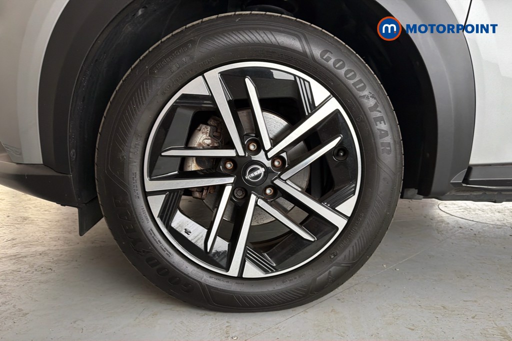 Nissan Juke N-Connecta Automatic Petrol-Electric Hybrid SUV - Stock Number (1666049) - 47th supplementary image