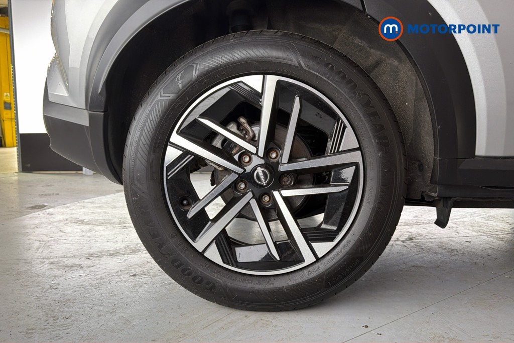 Nissan Juke N-Connecta Automatic Petrol-Electric Hybrid SUV - Stock Number (1666049) - 49th supplementary image