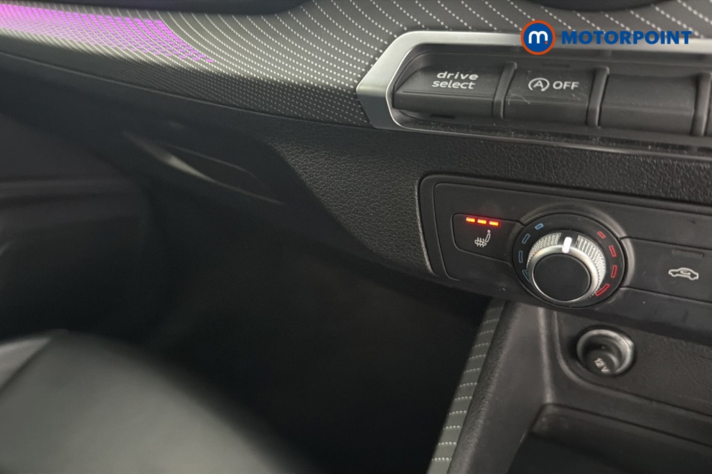 Audi Q2 Black Edition Automatic Petrol SUV - Stock Number (1666191) - 14th supplementary image