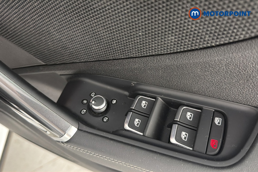 Audi Q2 Black Edition Automatic Petrol SUV - Stock Number (1666191) - 19th supplementary image