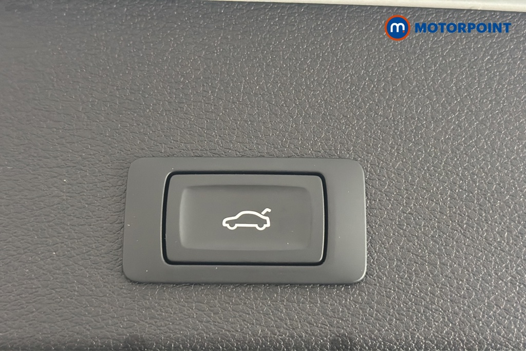 Audi Q2 Black Edition Automatic Petrol SUV - Stock Number (1666191) - 35th supplementary image