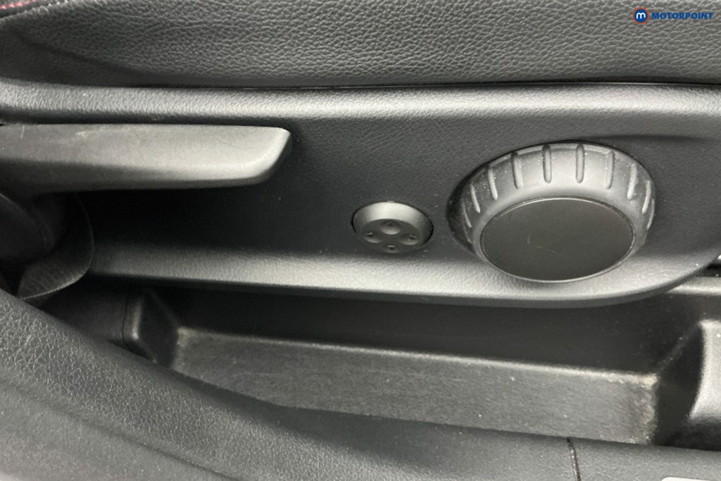 Mercedes-Benz B Class Amg Line Automatic Petrol Hatchback - Stock Number (1666382) - 22nd supplementary image