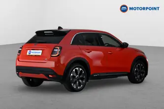 Fiat 600 La Prima Automatic Electric SUV - Stock Number (1666477) - Drivers side rear corner