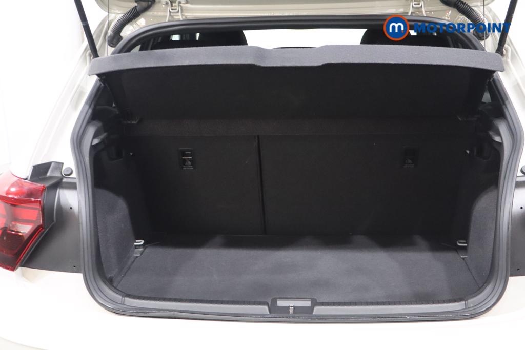 Volkswagen Polo R-Line Manual Petrol Hatchback - Stock Number (1667026) - 25th supplementary image