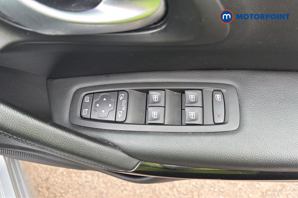 Renault Kadjar Iconic Manual Petrol SUV - Stock Number (1667455) - 42nd supplementary image