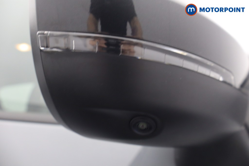 Nissan Juke Tekna Manual Petrol SUV - Stock Number (1667733) - 23rd supplementary image