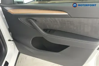 Tesla Model Y Long Range Automatic Electric SUV - Stock Number (1667772) - 18th supplementary image