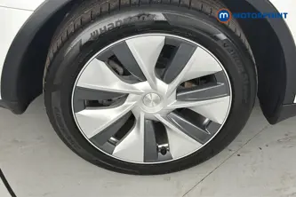 Tesla Model Y Long Range Automatic Electric SUV - Stock Number (1667772) - 46th supplementary image