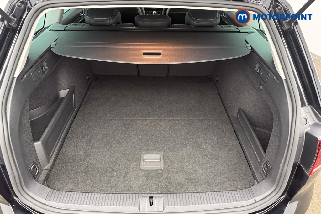 Volkswagen Passat GTE Automatic Petrol Plug-In Hybrid Estate - Stock Number (1667831) - 25th supplementary image