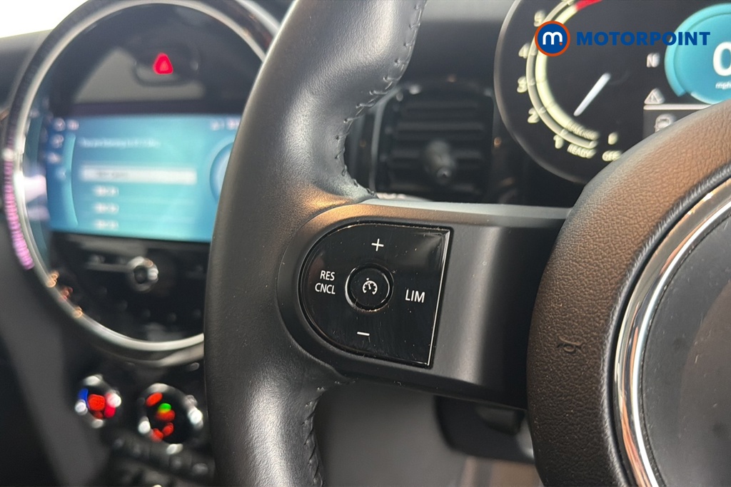 Mini Hatchback Cooper Classic Manual Petrol Hatchback - Stock Number (1667836) - 4th supplementary image