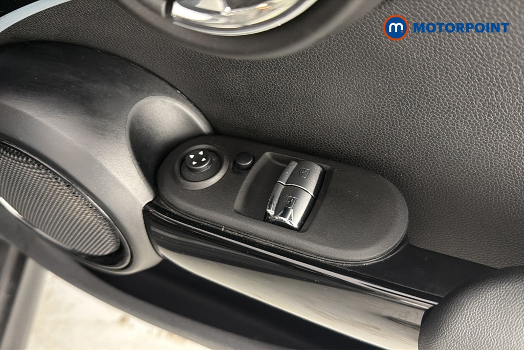 Mini Hatchback Cooper Classic Manual Petrol Hatchback - Stock Number (1667836) - 19th supplementary image