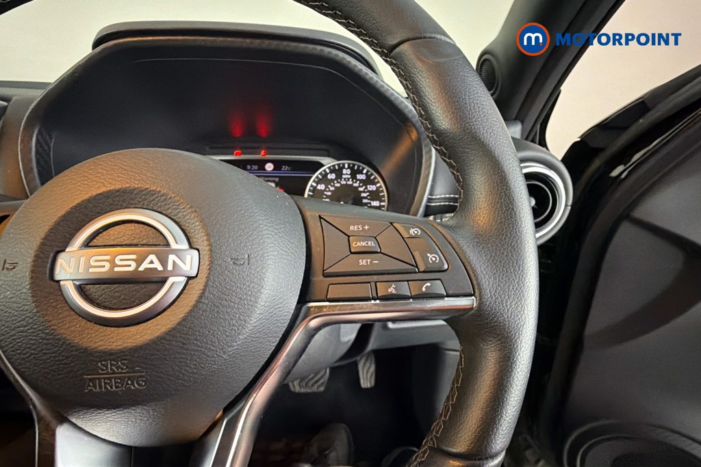 Nissan Juke N-Connecta Automatic Petrol-Electric Hybrid SUV - Stock Number (1667955) - 4th supplementary image