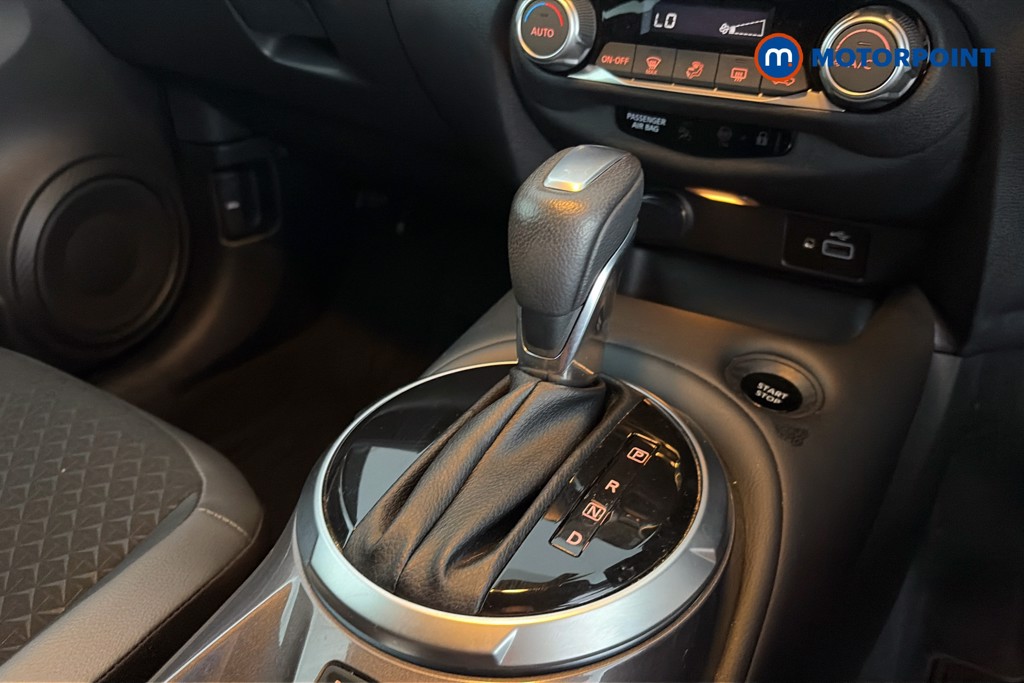 Nissan Juke N-Connecta Automatic Petrol-Electric Hybrid SUV - Stock Number (1667955) - 15th supplementary image