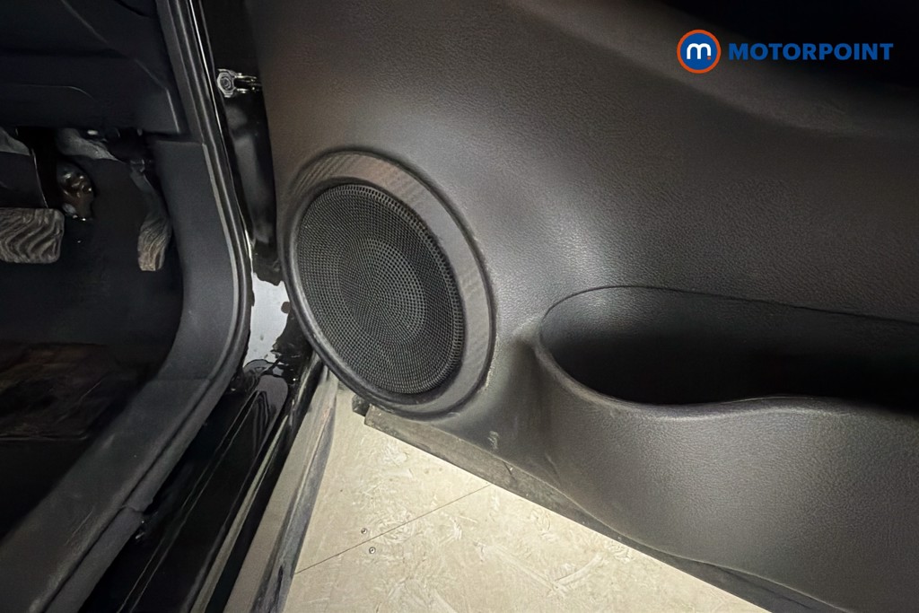 Nissan Juke N-Connecta Automatic Petrol-Electric Hybrid SUV - Stock Number (1667955) - 21st supplementary image