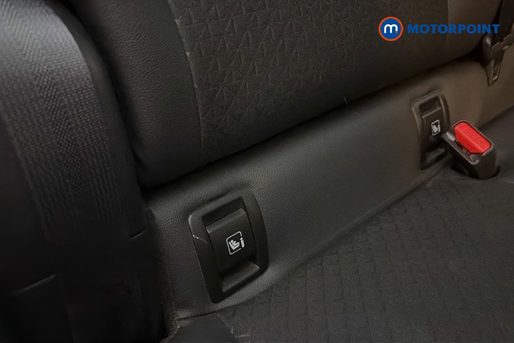 Nissan Juke N-Connecta Automatic Petrol-Electric Hybrid SUV - Stock Number (1667955) - 28th supplementary image