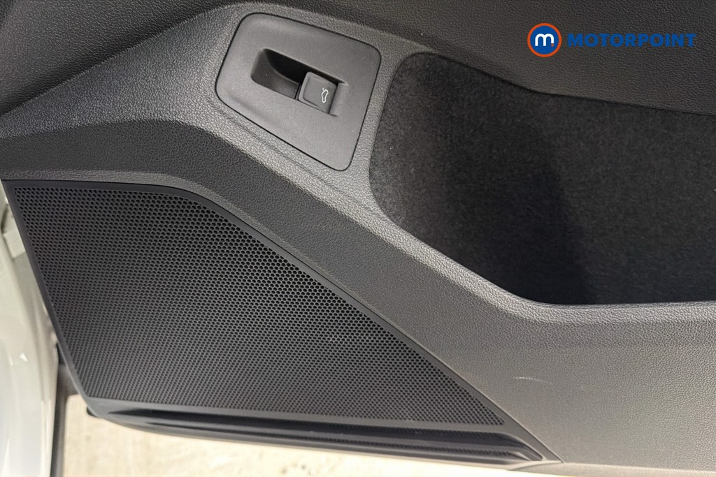 Volkswagen Tiguan R-Line Automatic Diesel SUV - Stock Number (1668136) - 21st supplementary image