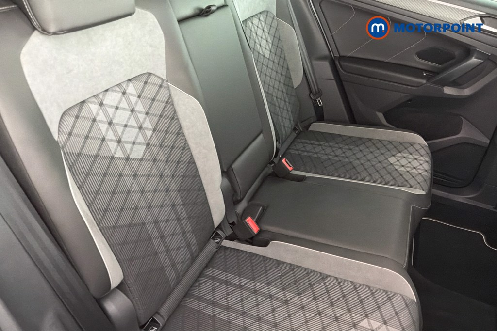 Volkswagen Tiguan R-Line Automatic Diesel SUV - Stock Number (1668136) - 28th supplementary image
