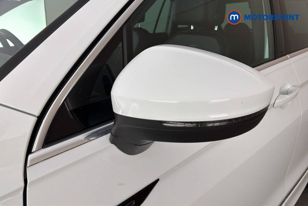 Volkswagen Tiguan R-Line Automatic Diesel SUV - Stock Number (1668136) - 43rd supplementary image
